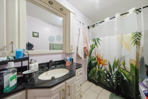 5122 West Bloomingdale Avenue Chicago IL 60639