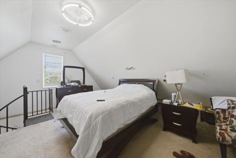 5122 West Bloomingdale Avenue Chicago IL 60639