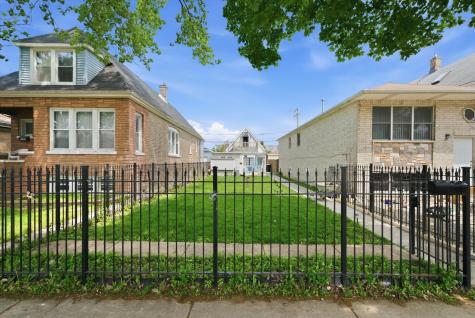 5122 West Bloomingdale Avenue Chicago IL 60639