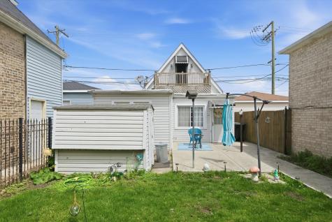 5122 West Bloomingdale Avenue Chicago IL 60639