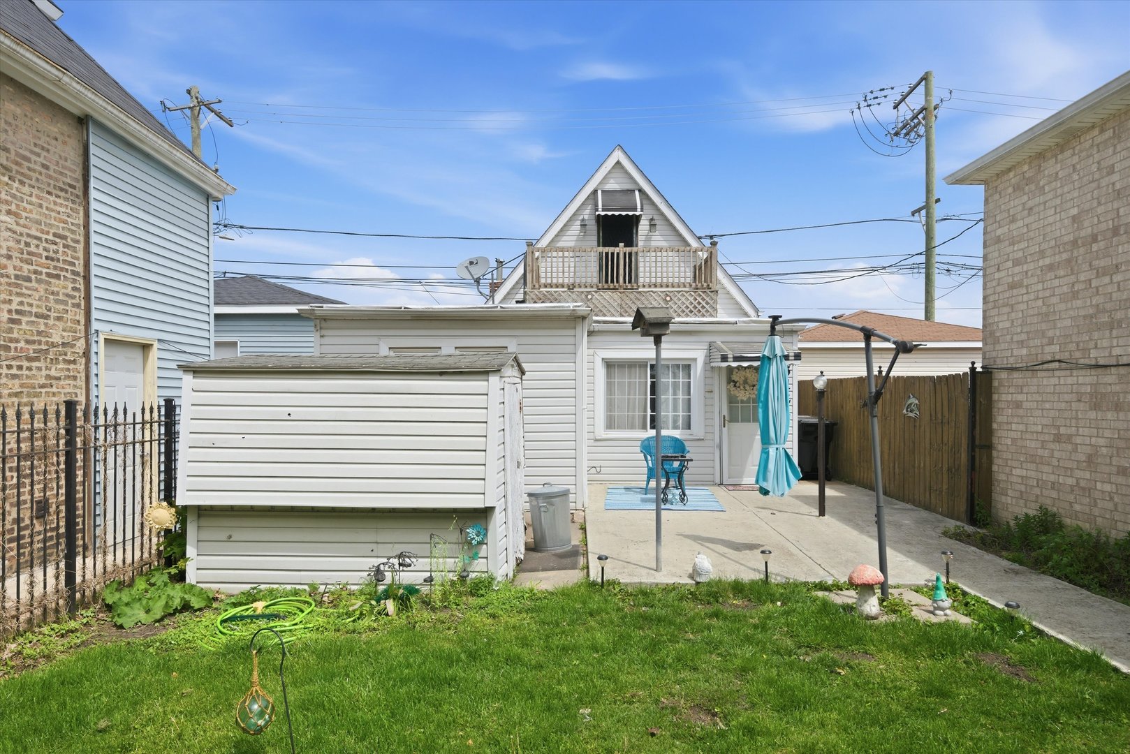 5122 West Bloomingdale Avenue Chicago IL 60639