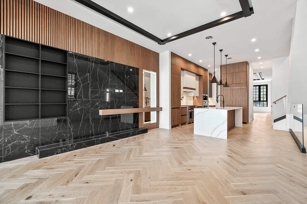 3456 North Claremont Avenue Chicago IL 60657