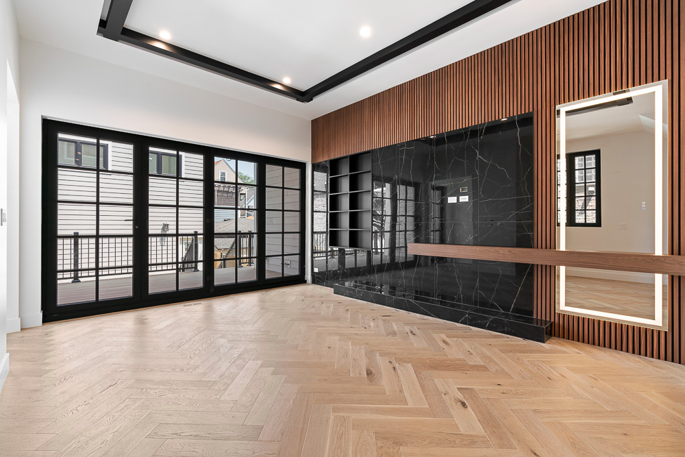 3456 North Claremont Avenue Chicago IL 60657