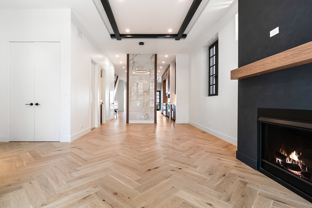 3456 North Claremont Avenue Chicago IL 60657