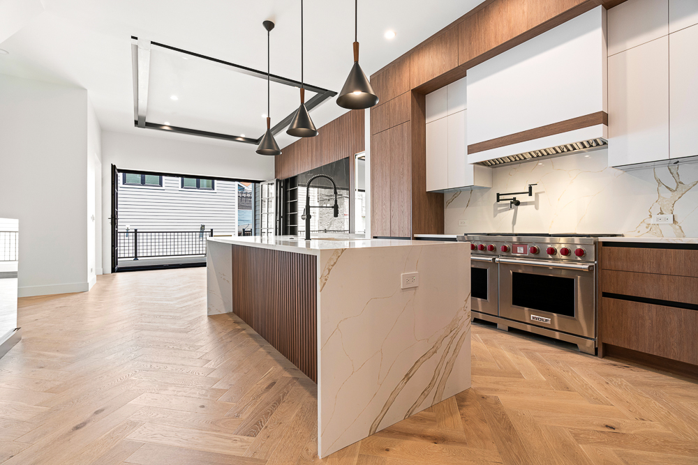 3456 North Claremont Avenue Chicago IL 60657