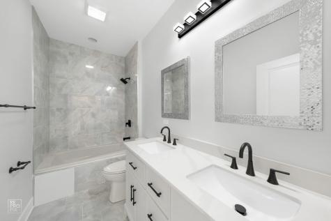 4241 West Walton Street Chicago IL 60651