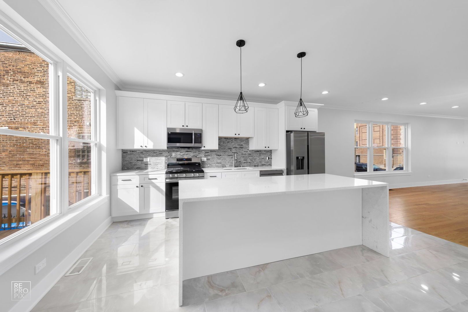4241 West Walton Street Chicago IL 60651