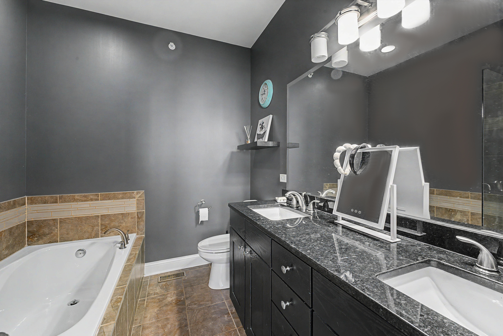 922 Warren Avenue Downers Grove IL 60515