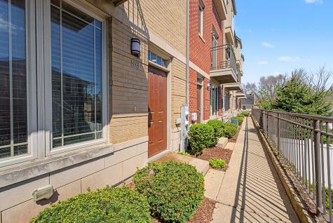 922 Warren Avenue Downers Grove IL 60515