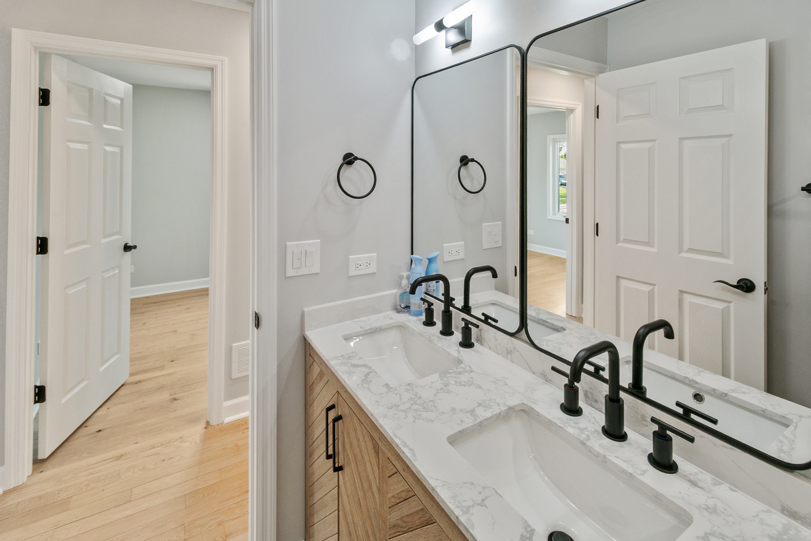2824 Jonquil Lane Woodridge IL 60517