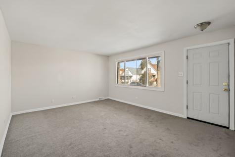 10214 South La Salle Street Chicago IL 60628