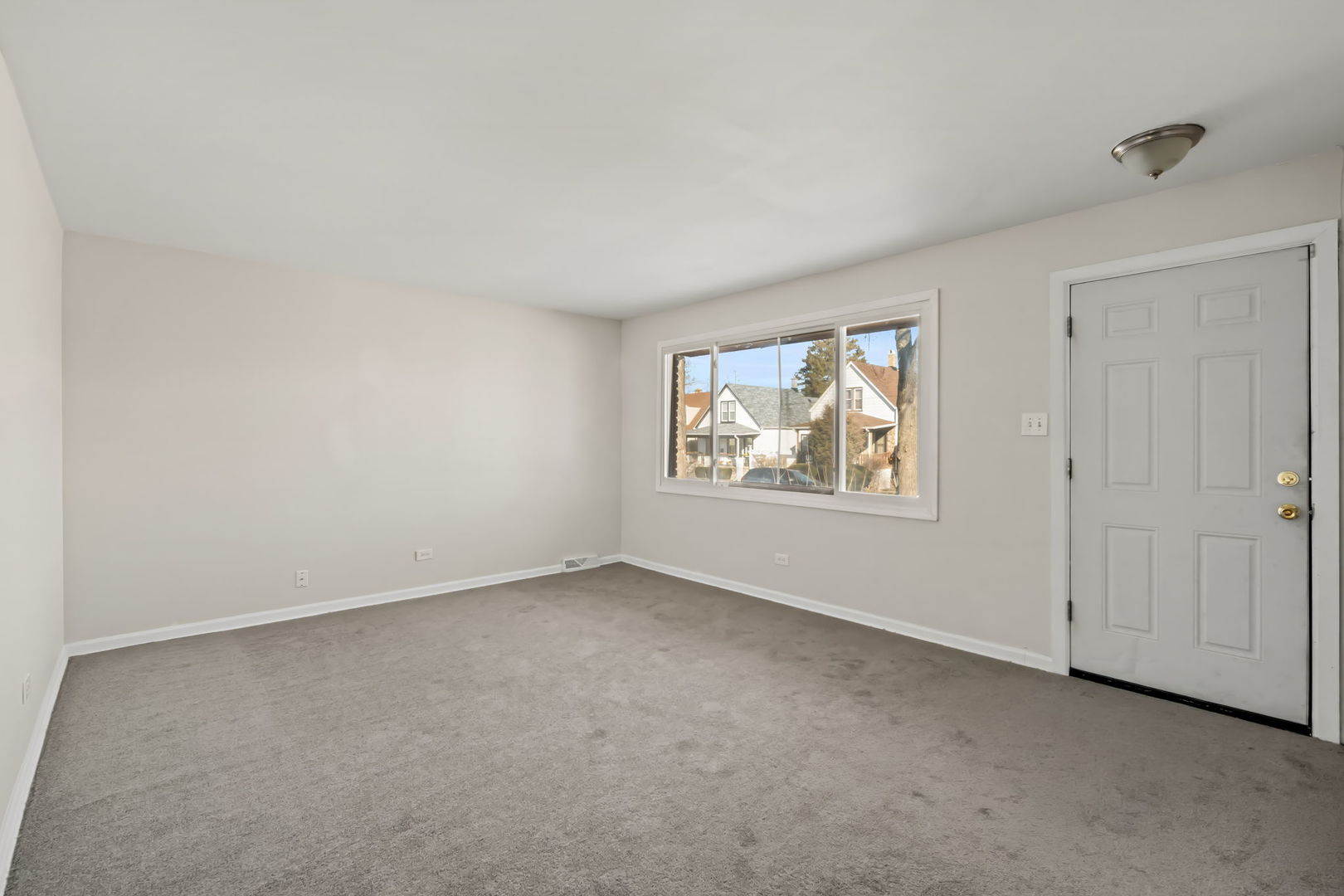 10214 South La Salle Street Chicago IL 60628