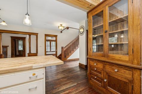 306 East Diggins Street Harvard IL 60033