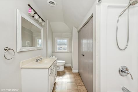 306 East Diggins Street Harvard IL 60033