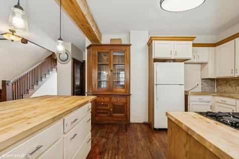 306 East Diggins Street Harvard IL 60033