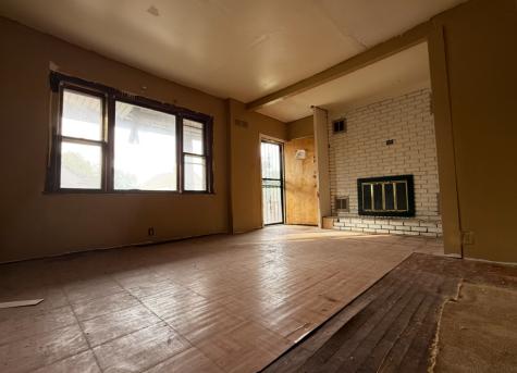 28 156TH Street Calumet City IL 60409
