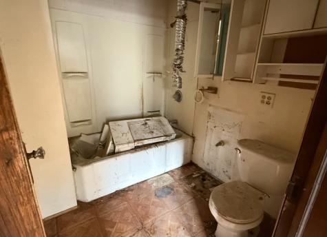 28 156TH Street Calumet City IL 60409