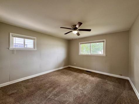 17132 Walter Street Lansing IL 60438