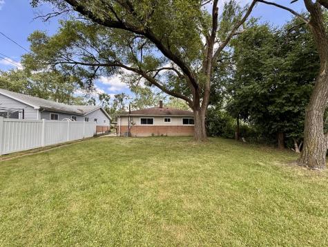 17132 Walter Street Lansing IL 60438