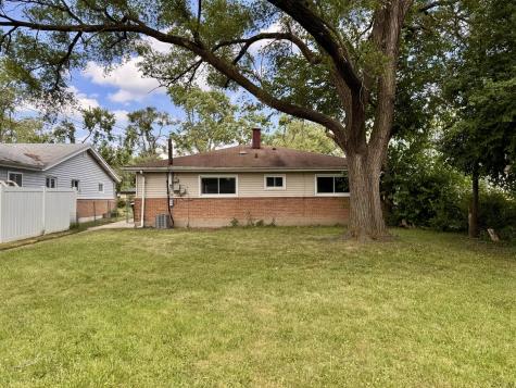 17132 Walter Street Lansing IL 60438