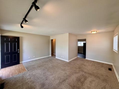 17132 Walter Street Lansing IL 60438