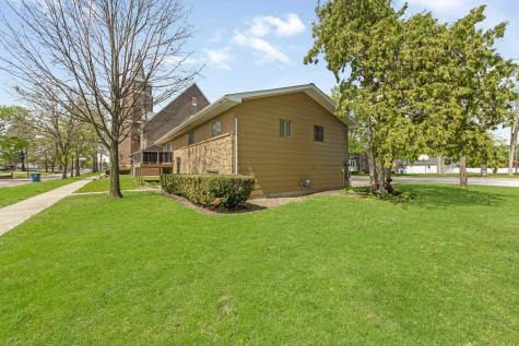 312 East 5th Street Minonk IL 61760
