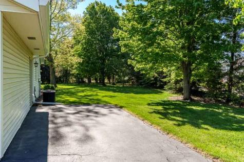 984 Rockhampton Drive Rockford IL 61102