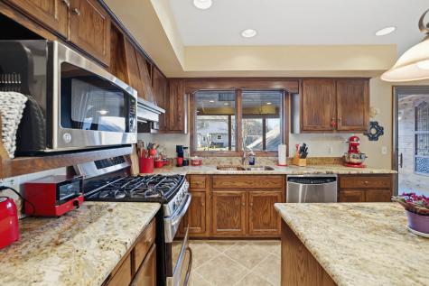 545 Blackhawk Drive Batavia IL 60510