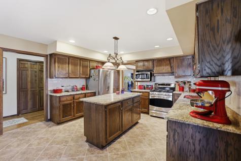 545 Blackhawk Drive Batavia IL 60510