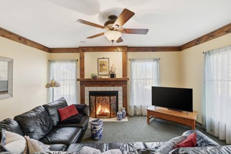 545 Blackhawk Drive Batavia IL 60510