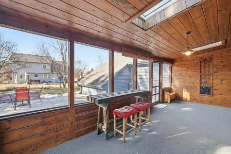 545 Blackhawk Drive Batavia IL 60510