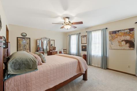 545 Blackhawk Drive Batavia IL 60510