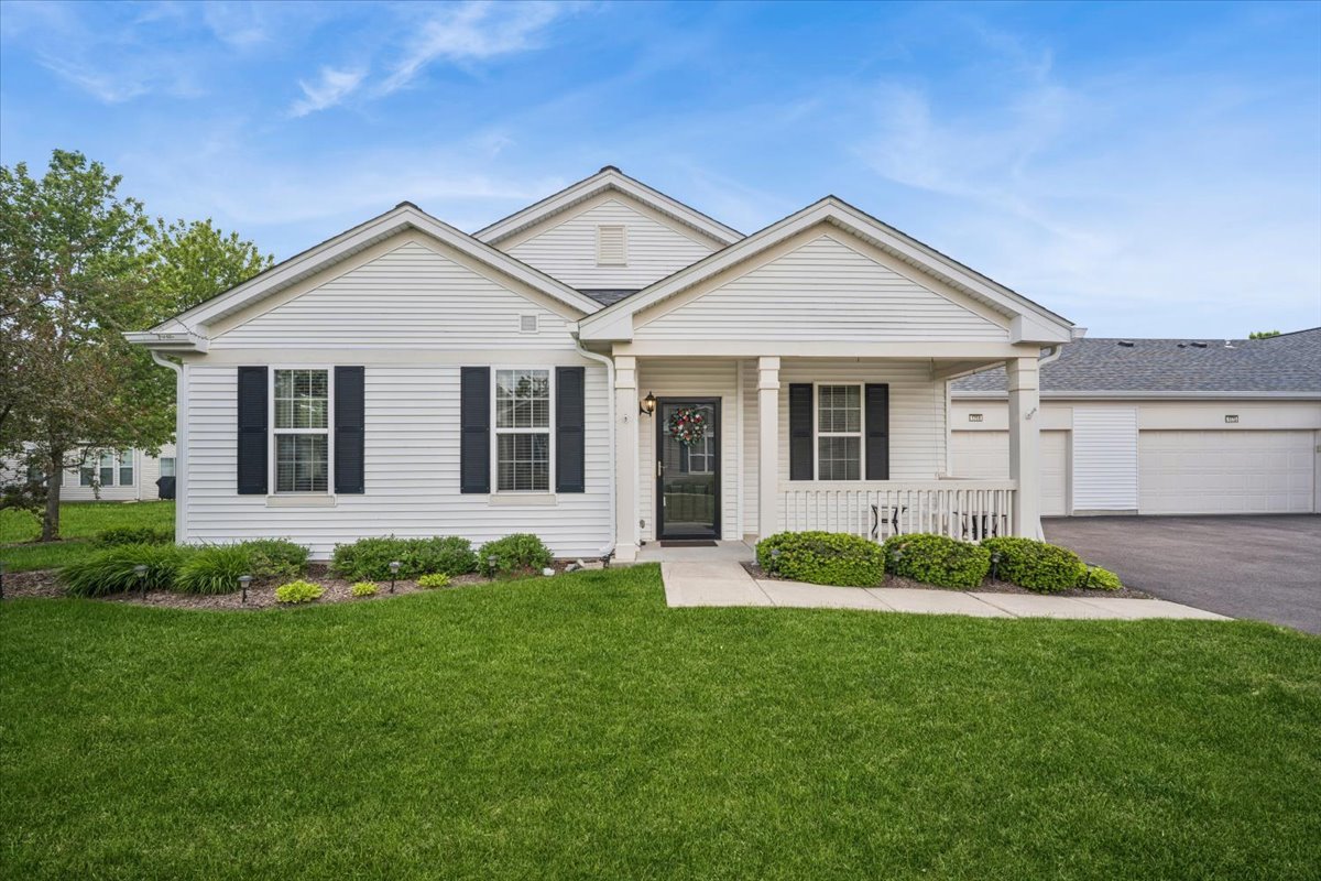 1769 Hannah Lane Hampshire IL 60140