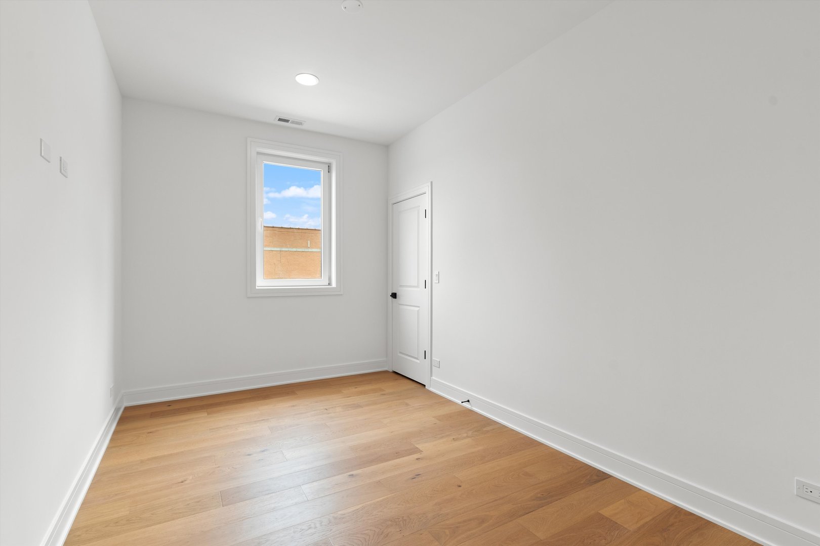 6414 North Francisco Avenue Chicago IL 60645