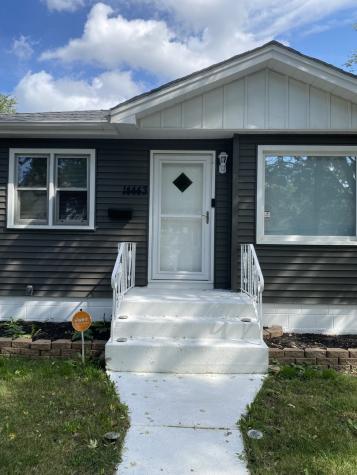 14443 Des Plains Street Harvey IL 60426
