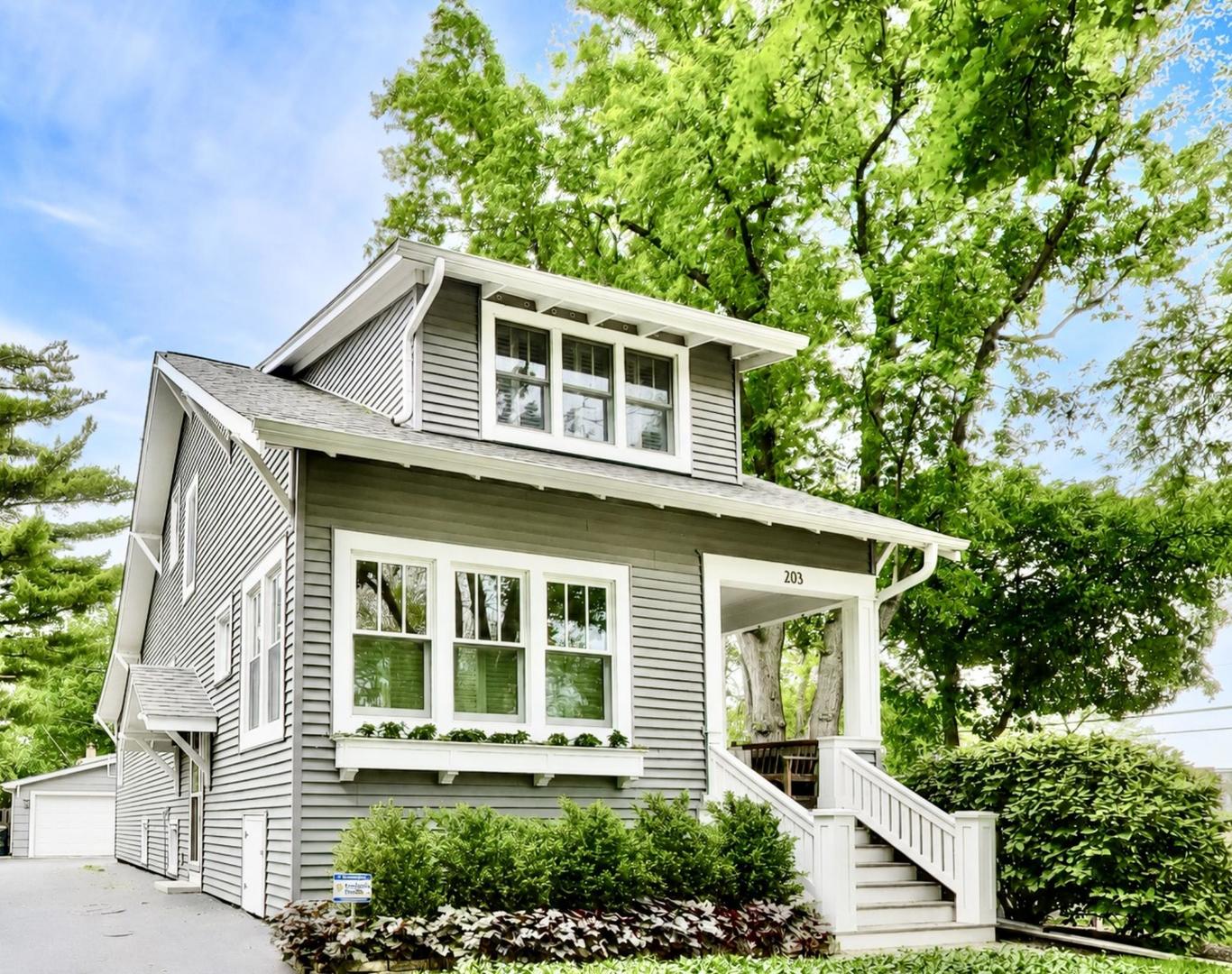 203 North Haddow Avenue Arlington Heights IL 60004
