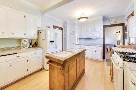 203 North Haddow Avenue Arlington Heights IL 60004