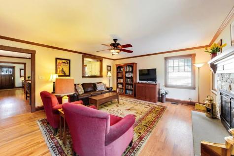 203 North Haddow Avenue Arlington Heights IL 60004
