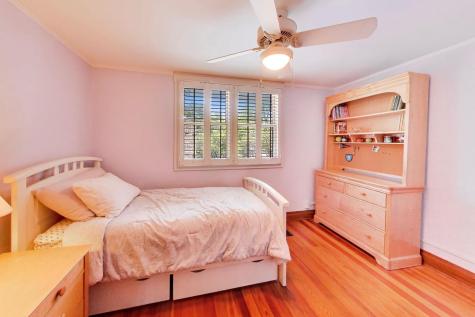 203 North Haddow Avenue Arlington Heights IL 60004