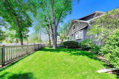 203 North Haddow Avenue Arlington Heights IL 60004