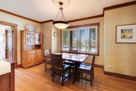 203 North Haddow Avenue Arlington Heights IL 60004