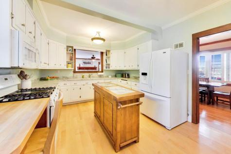 203 North Haddow Avenue Arlington Heights IL 60004