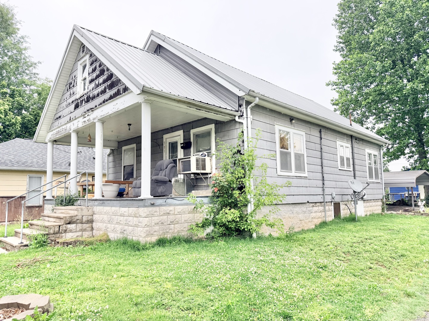 301 North Mclaren Street Marion IL 62959