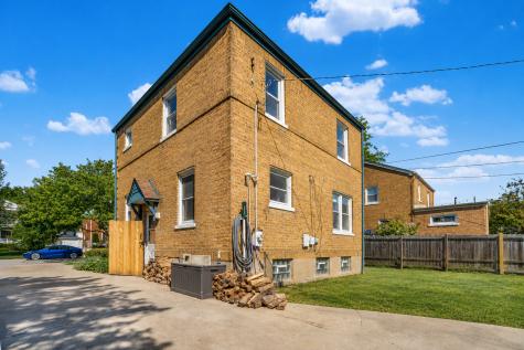 2315 Downing Avenue Westchester IL 60154