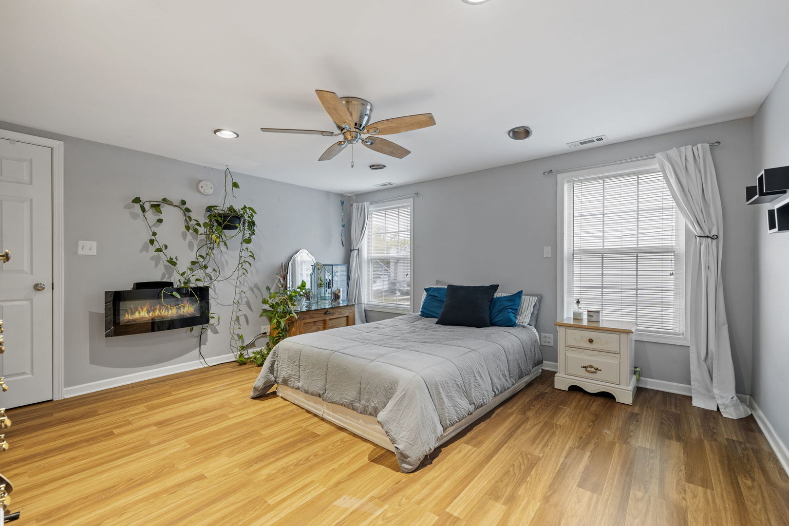 308 Foxworth Court Aurora IL 60502