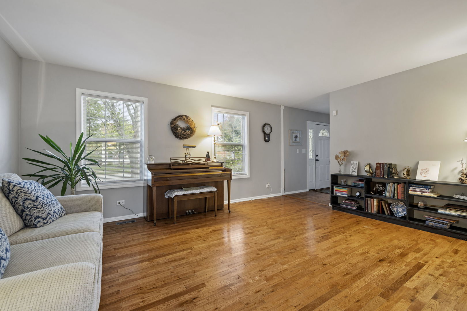 308 Foxworth Court Aurora IL 60502