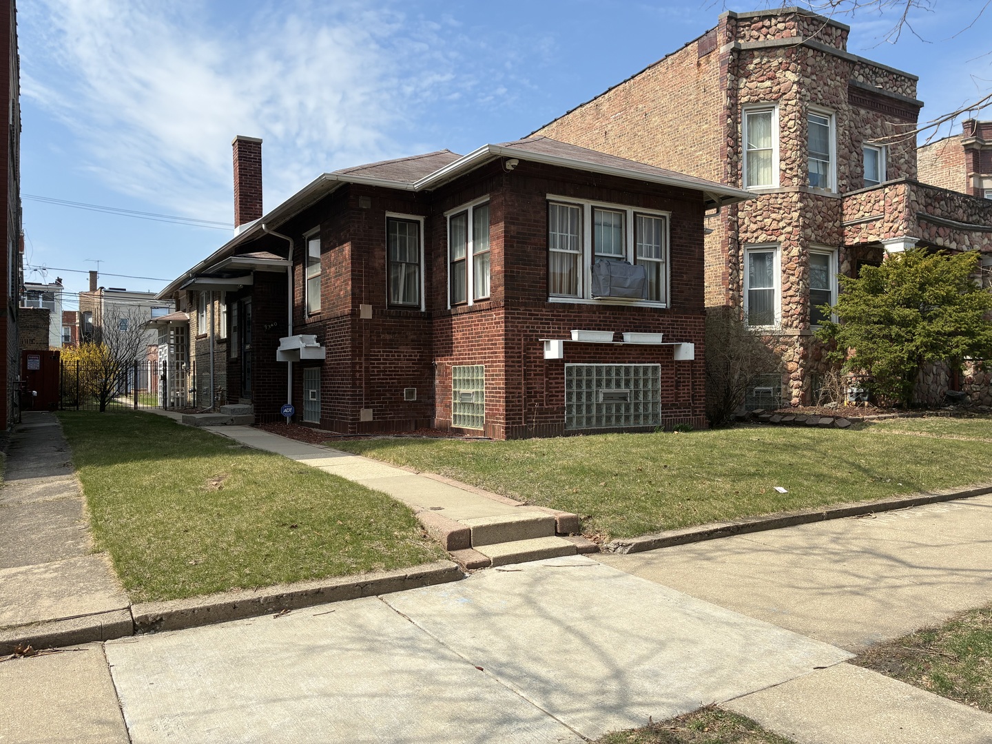 7340 South Crandon Avenue Chicago IL 60649
