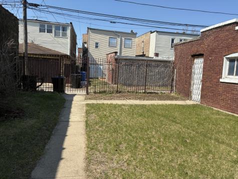 7340 South Crandon Avenue Chicago IL 60649