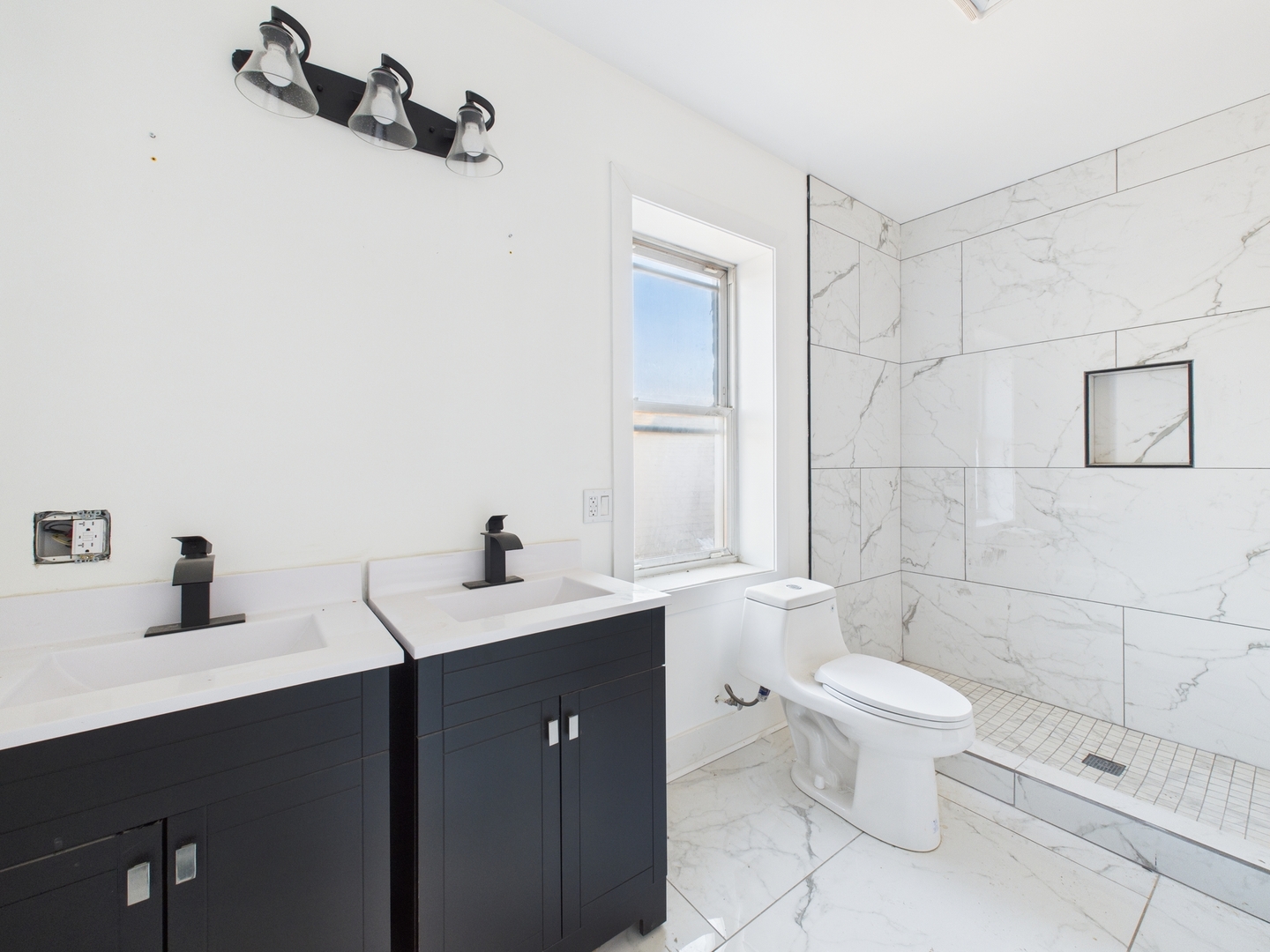 8024 South Loomis Boulevard Chicago IL 60620