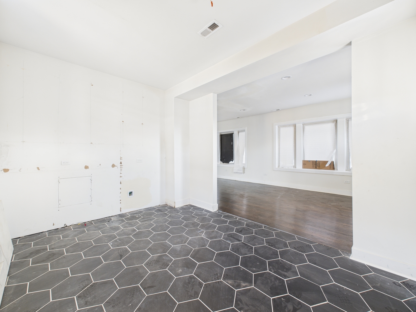 8024 South Loomis Boulevard Chicago IL 60620